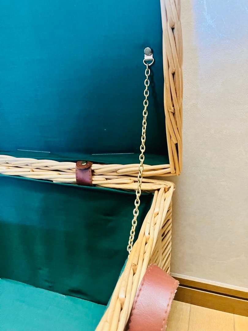 バスケット フタ付 緑中布あり　北欧 藤 ラタン ピクニック カゴ　多用途