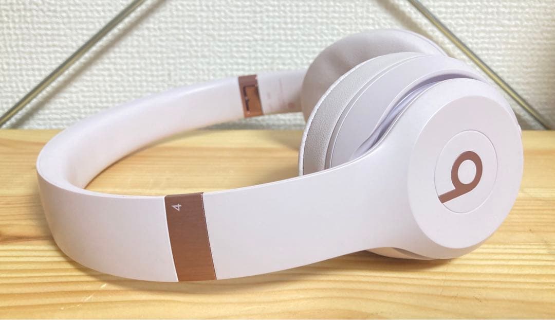 ☆美品！！ Beats Solo 4 ワイヤレスヘッドホンクラウドピンク