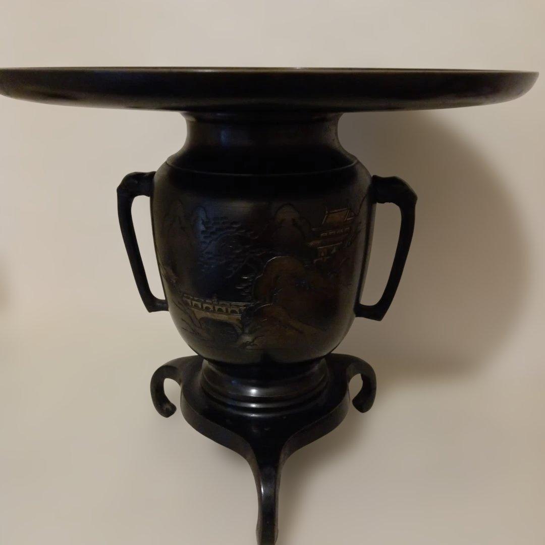 ☆黒色金属製花器 山水画付き 台不要であれば10000円