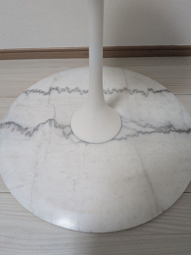 チューリップラウンドサイドテーブル エーロ・サーリネン リプロダクト マーブル