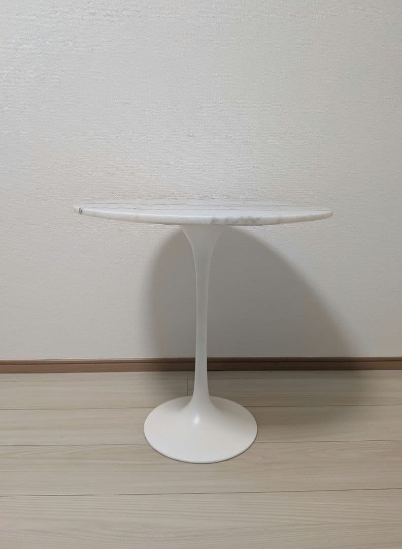 チューリップラウンドサイドテーブル エーロ・サーリネン リプロダクト マーブル