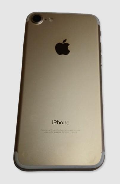 docomo iPhone 7 ゴールド - 極上状態 97% バッテリー