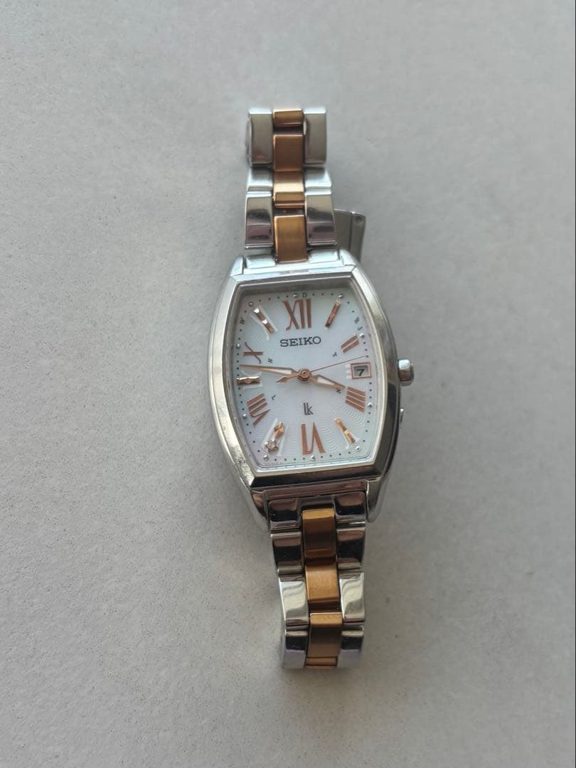 【美品】SEIKO　ルキア　SSVW117 ソーラー電波時計 白蝶貝文字盤