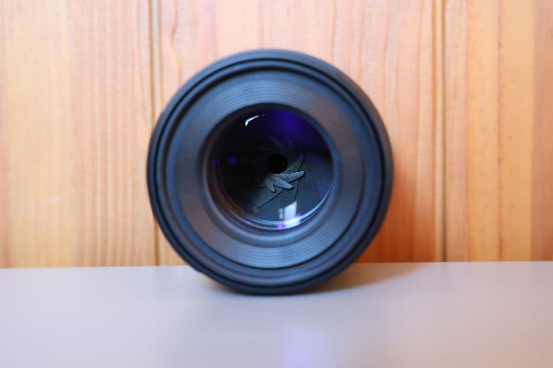 キヤノン Canon RF85mm F2 MACRO IS STM 未使用に近い