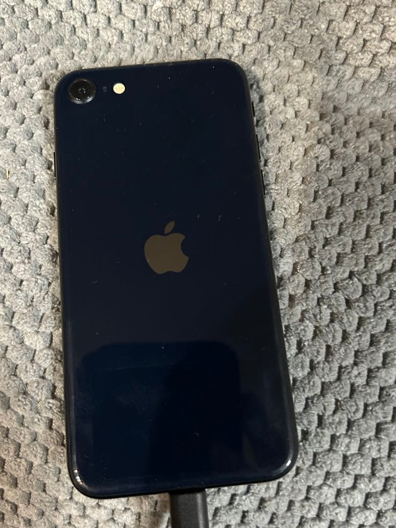 な*ん様 iPhone SE（第3世代）64GB ブラック バッテリー89%