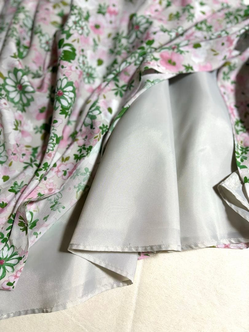 【美品】TO BE CHIC 膝丈スカート&8部袖ブラウス　花柄セットアップ