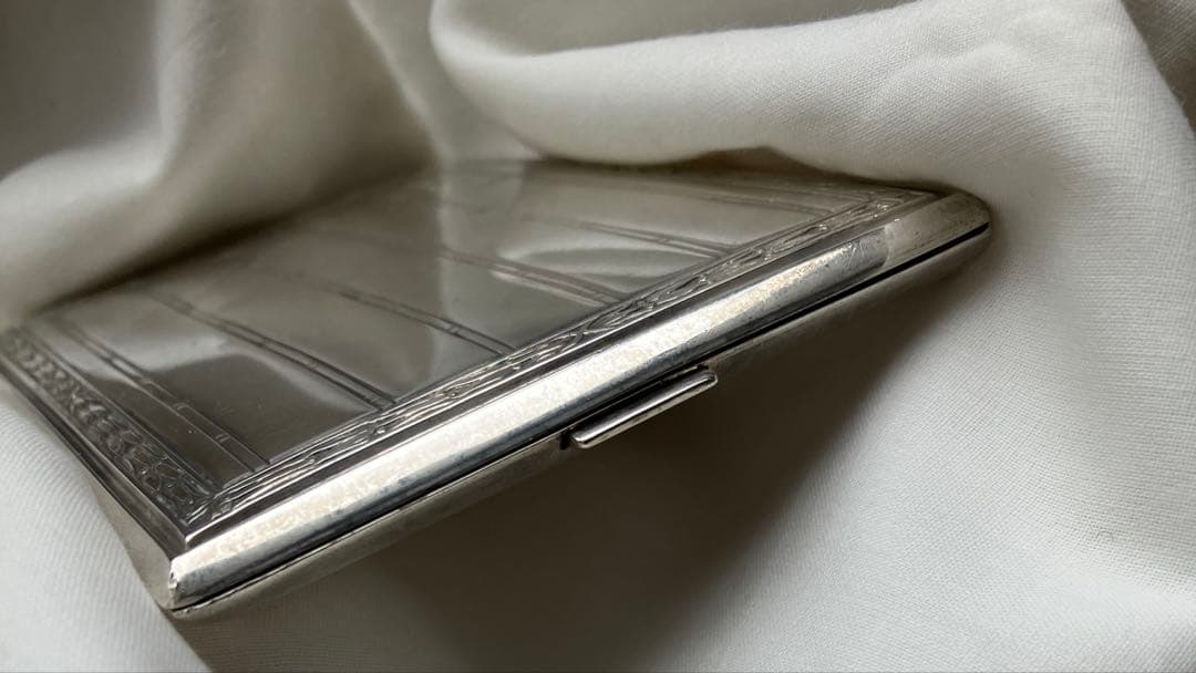 アンティーク　スターリングシルバー製のシガレットケース