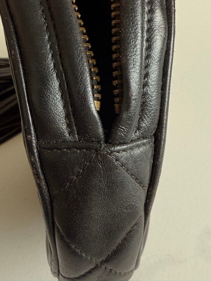 CHANELマトラッセ 黒色