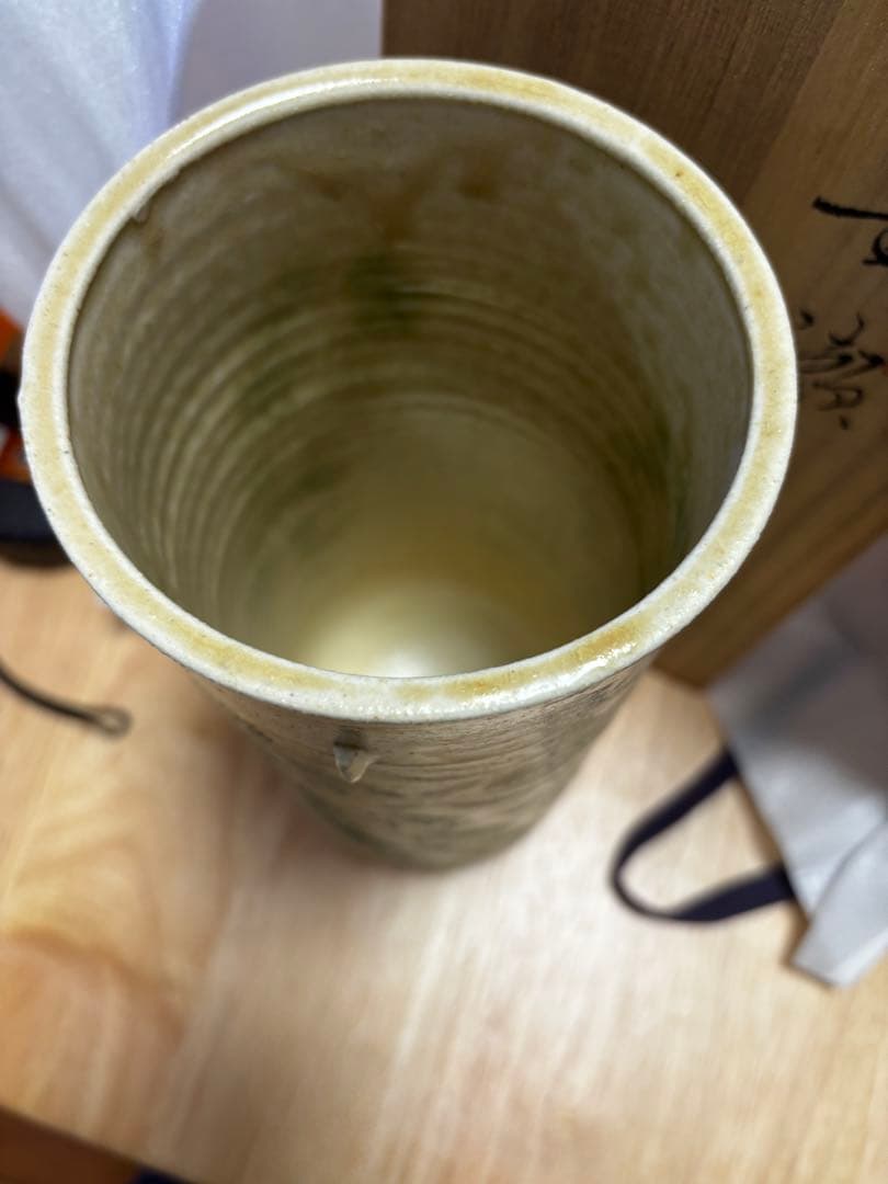 黄瀬戸 花入 共箱 加藤唐三郎署名あり 高さ24.5cm 美濃焼 花器