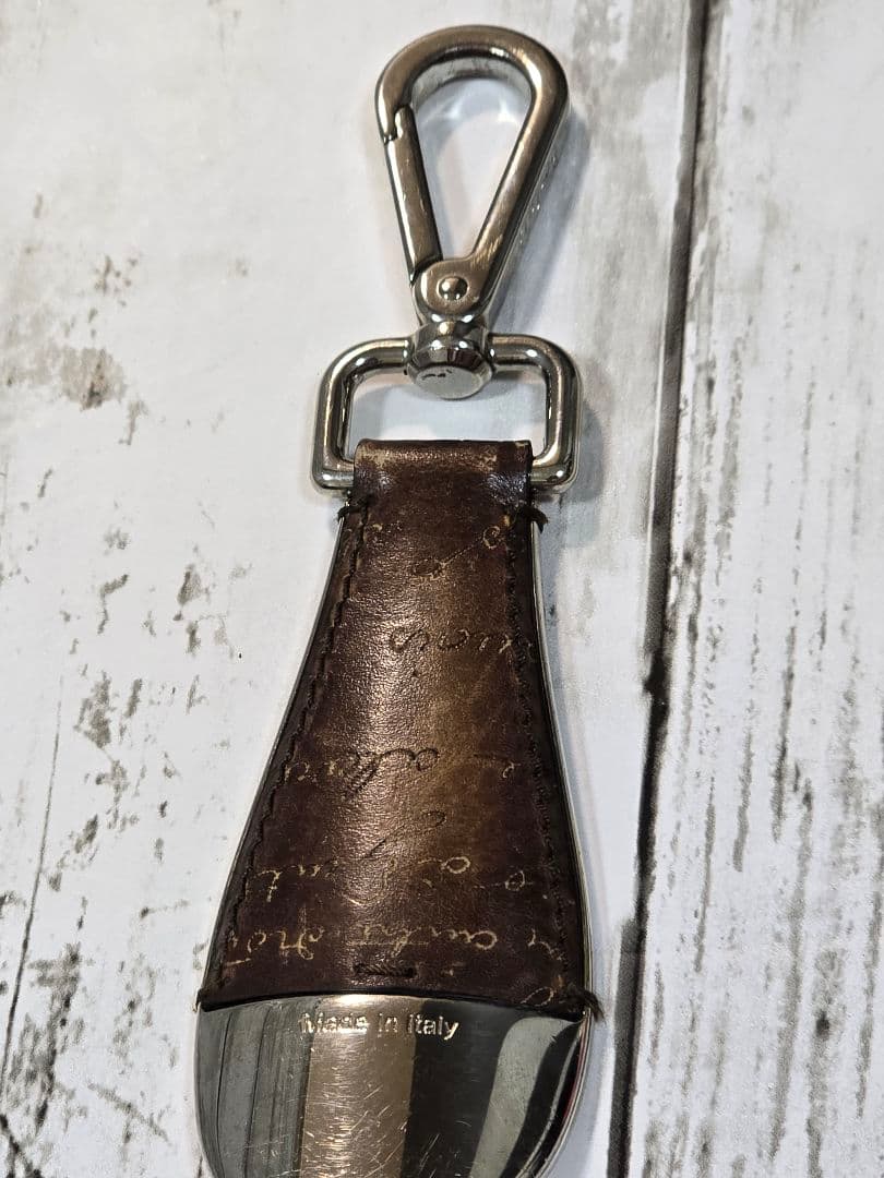 明るい太陽Berluti レザーシューホーンキーホルダー