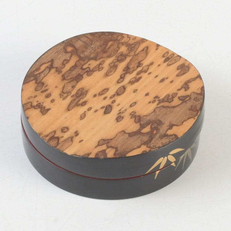 茶道具　東竹斎作　金銀笹蒔絵　升香合　共布共箱　M　9782