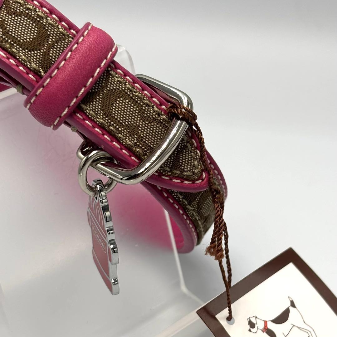 美品　COACH 小型犬用首輪 XS ピンク　シグネチャー　チャーム付き