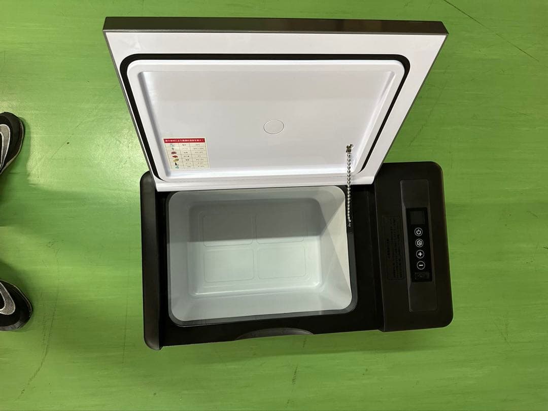 392/25L車載用 ポータブル 車載冷蔵庫 大容量 静音