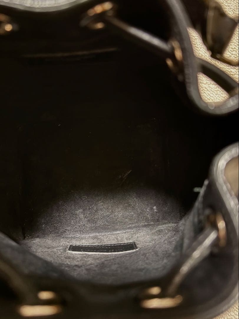 SAINT LAURENT サンローラン エマニュエルバケット スタッズバッグ