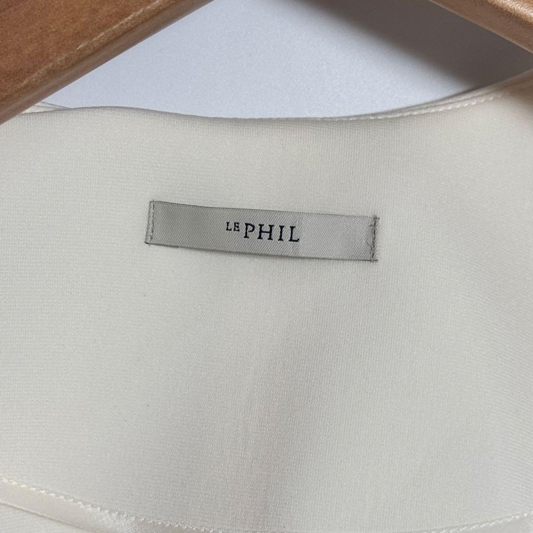 LE PHIL ルフィル スキューバジャージーブラウス　白　ルフィル