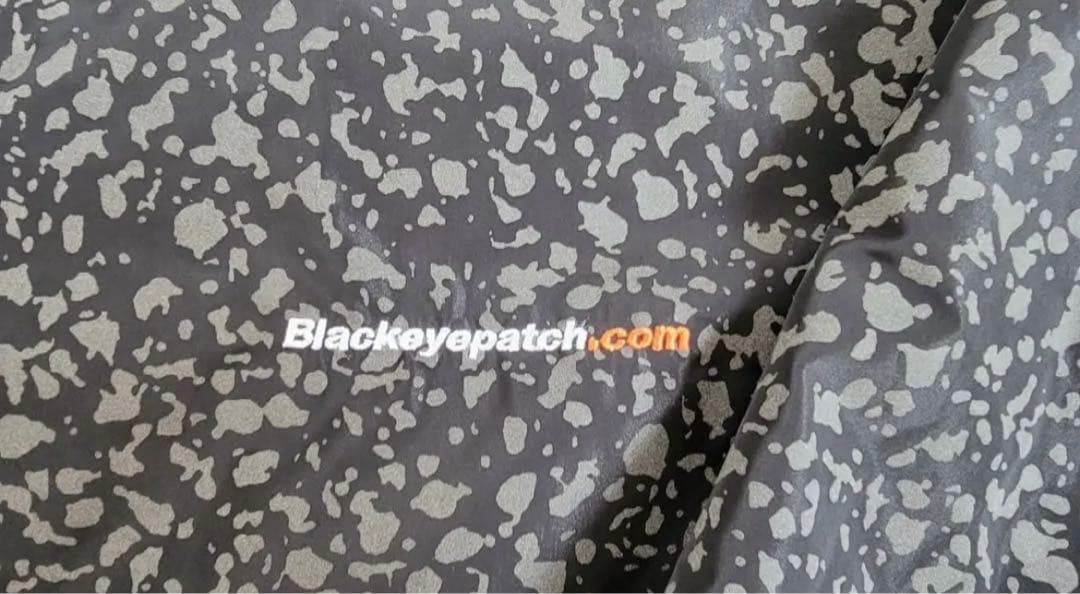 m*0様 BLACKEYEPATCH ナイロン コーチジャケット　Ｌ