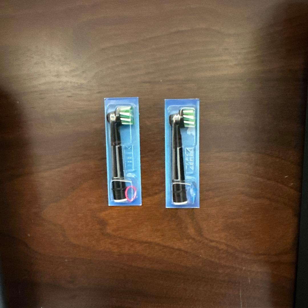 Oral-B iOシリーズ9 ブラックオニキス 本体、新品替えブラシ付き