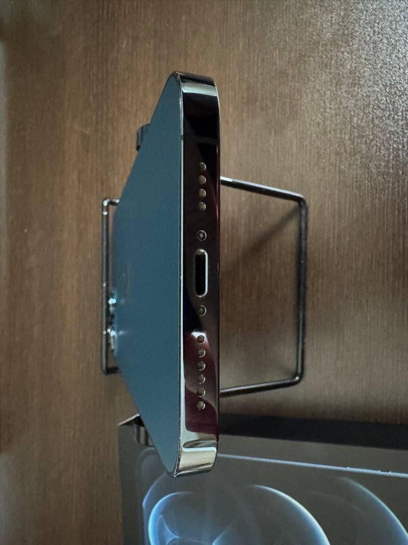 iPhone 12 pro max 256GB simフリー 美品純正レザー付き