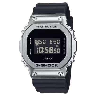 【美品！早い者勝ち！】G-SHOCK GM-5600U-1JF