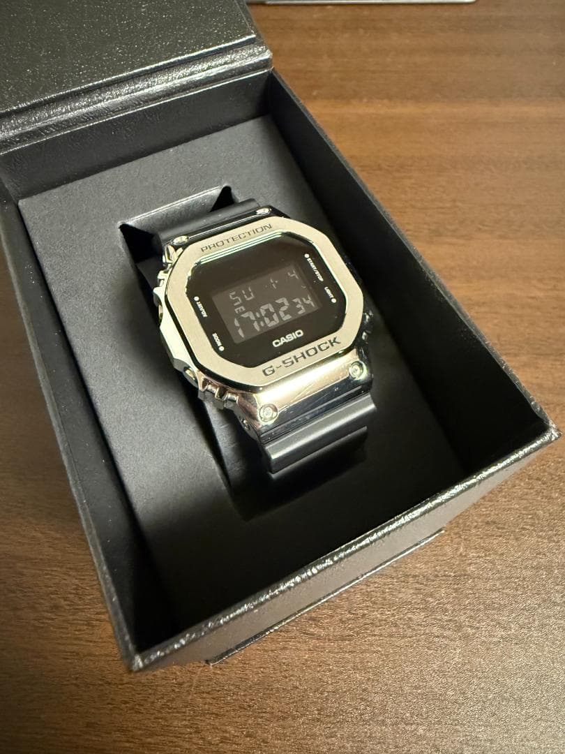 【美品！早い者勝ち！】G-SHOCK GM-5600U-1JF