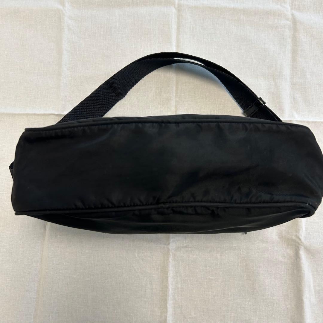 【訳あり品】プラダ ショルダーバッグ ブラック 三角ロゴ ナイロンBT0166