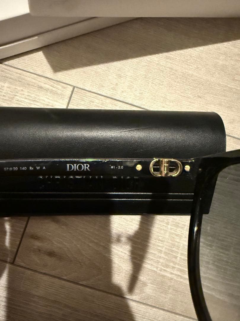 DIOR キャットアイサングラス ブラック