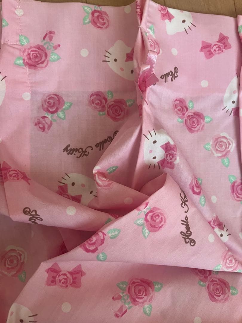 【レア未使用】ローズキティ　カーテン２枚