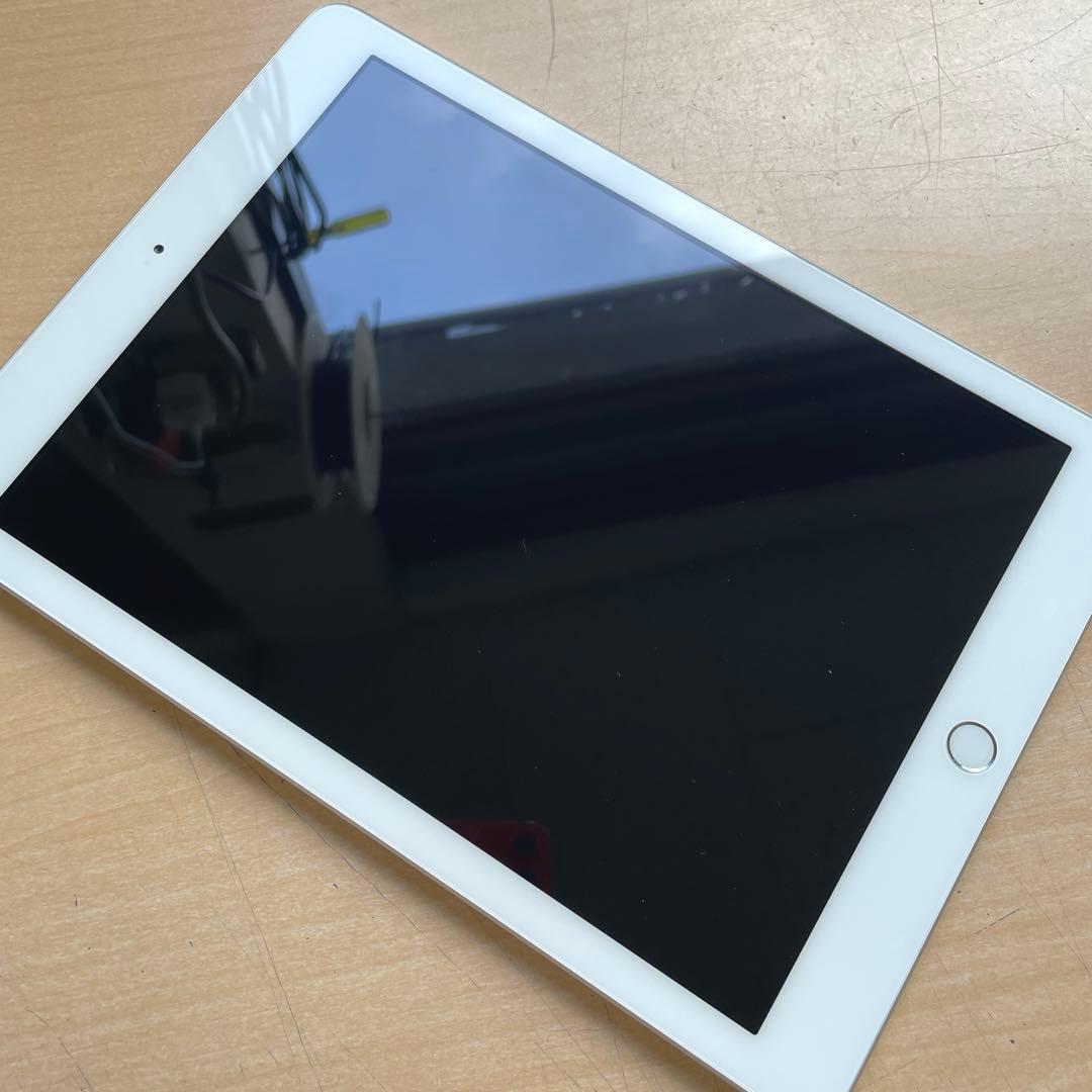iPad 第6世代　A1893　Wi-Fiモデル　シルバー　32GB 超美品#1