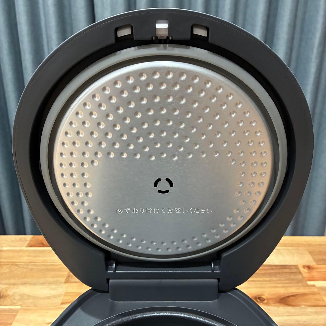 美品‼︎ アイリスオーヤマ 炊飯器 コンパクト5.5合 RC-ILA50-B