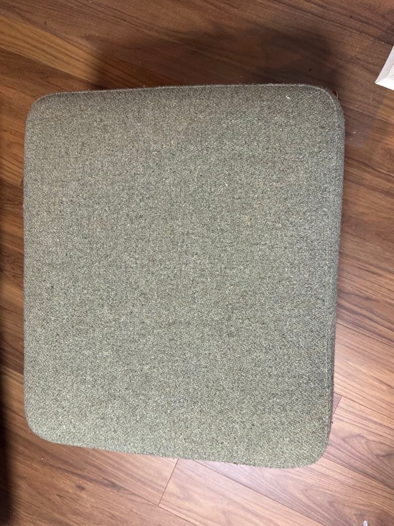 unico viska グリーン　ファブリック オットマン