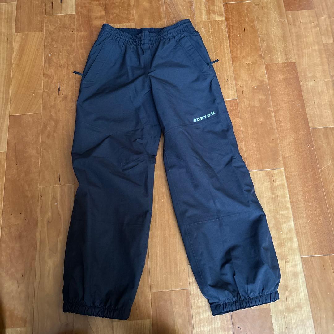 BURTON 迷彩柄 スノーボードウェア 140cm 150cm