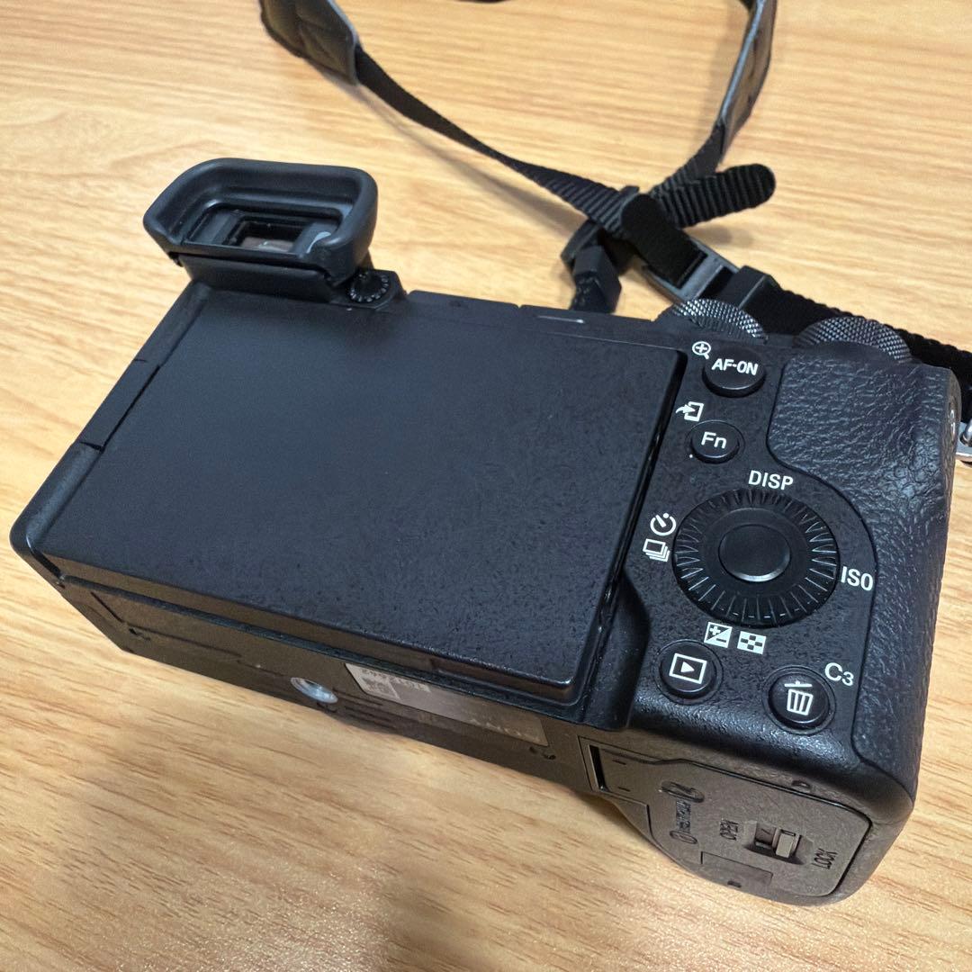 【美品/撮影649枚】α6700 レンズキット　ILCE-6700M