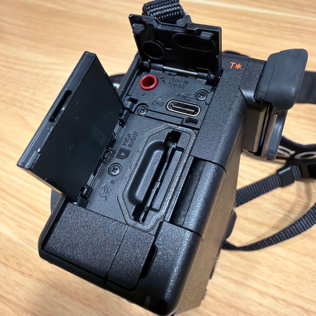 【美品/撮影649枚】α6700 レンズキット　ILCE-6700M