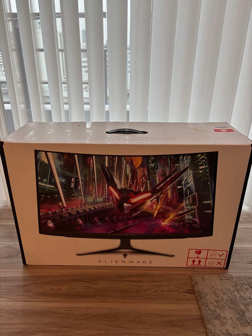 ALIENWARE 4K QD-OLEDゲーミングモニター　AW3225QF