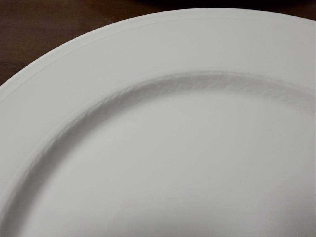 ビレロイ & ボッホ MILLENIA ディナープレート　　4枚