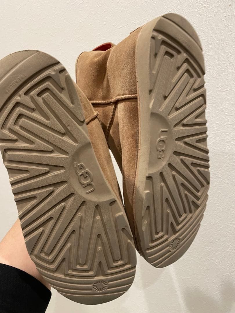 UGG ウォータープルーフ ベージュ スエード ショートブーツ ファスナー付き