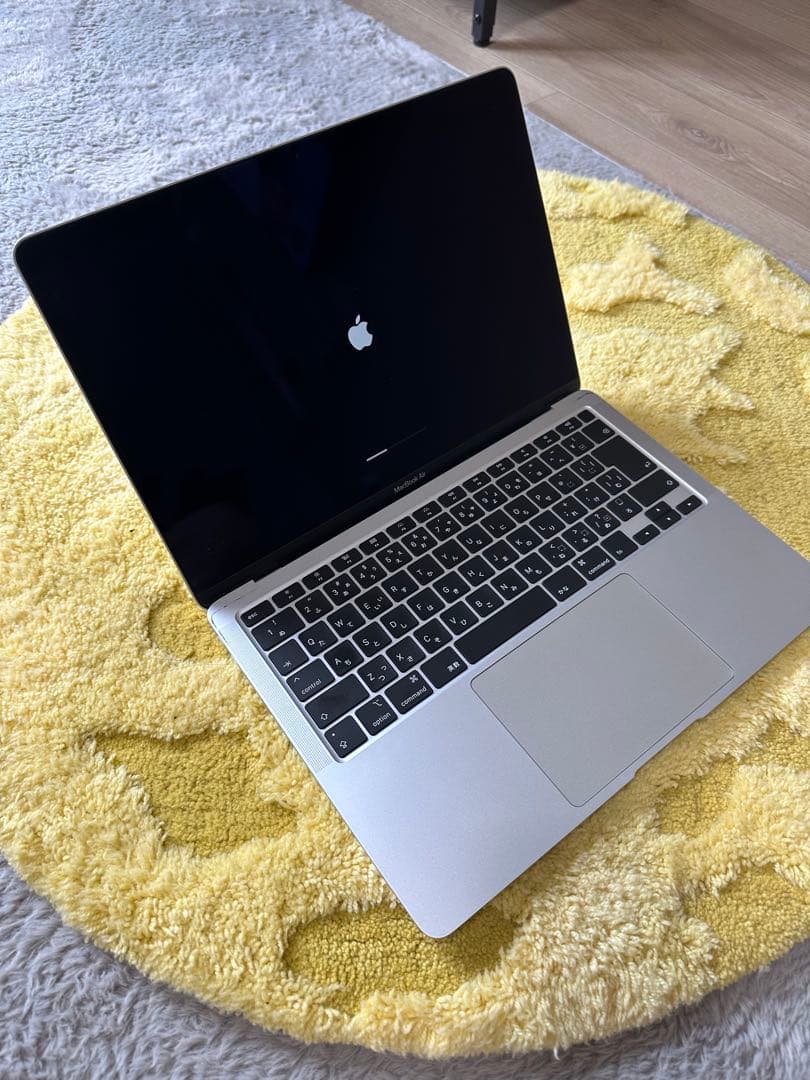 Apple MacBook Air 2020 8GB ストレージ512GB