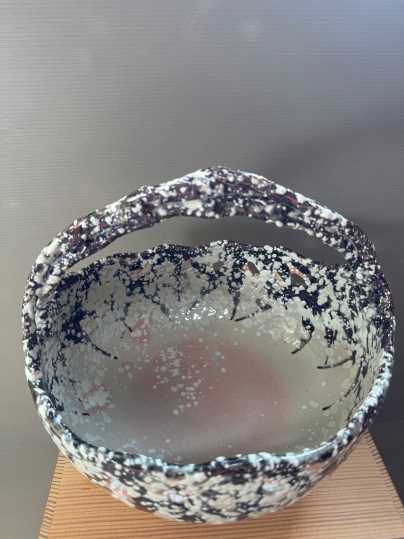 2784 阿漕窯 雪笹　手付　菓子鉢　共箱 未使用