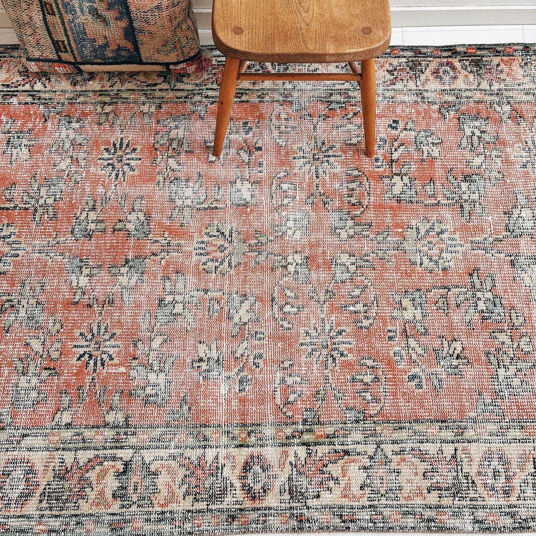 トルコ ヴィンテージラグ オレンジ ベージュ フローラル