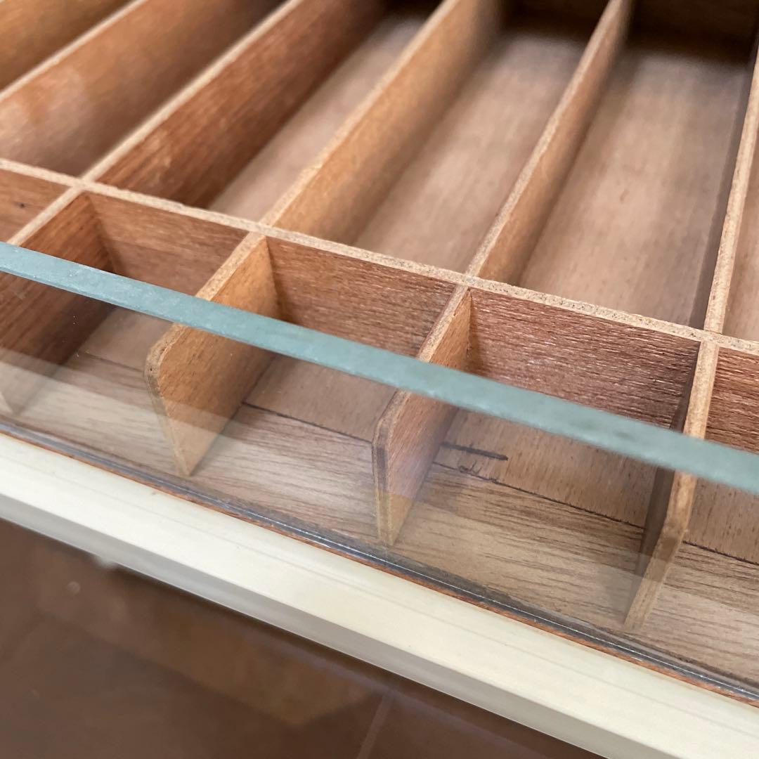 糸棚　昭和レトロケース　7段引き出し　ホワイト