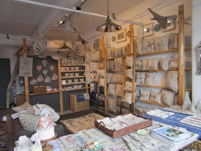 コーラル＆タスク「5匹のキャリアキャット」クッションカバー（カバーのみ）NY19