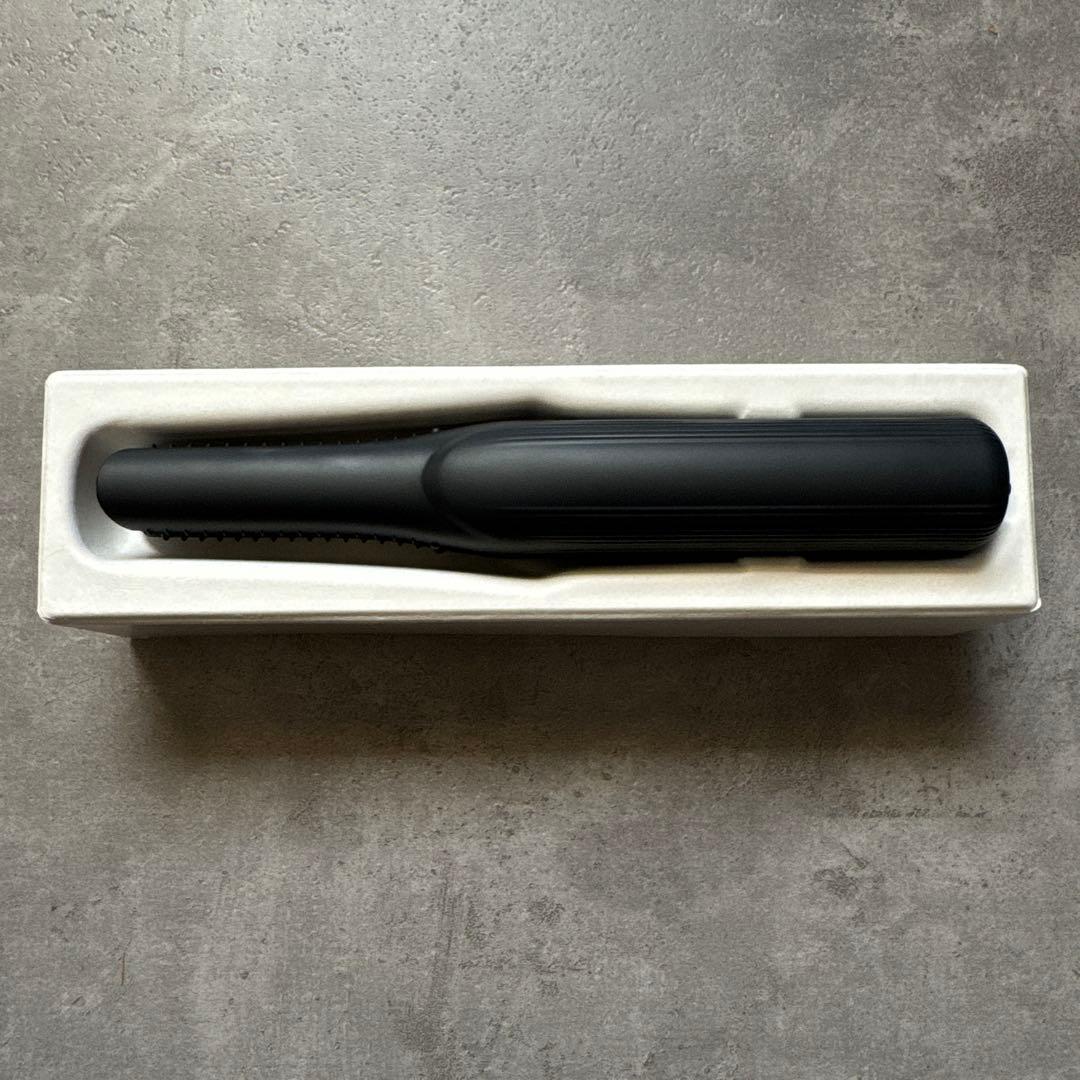 美品 リファフィンガーアイロン ST（ブラック）