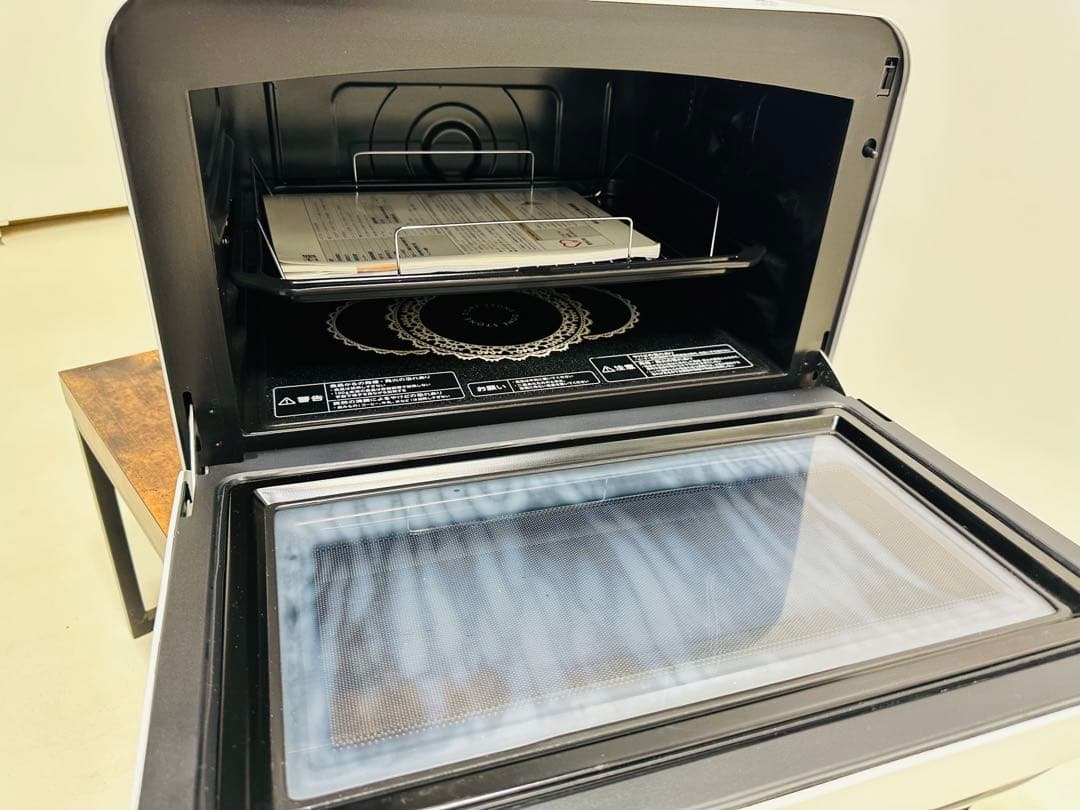 ホワイトオーブンレンジ デジタル表示TOSHIBA 石窯ドーム30L