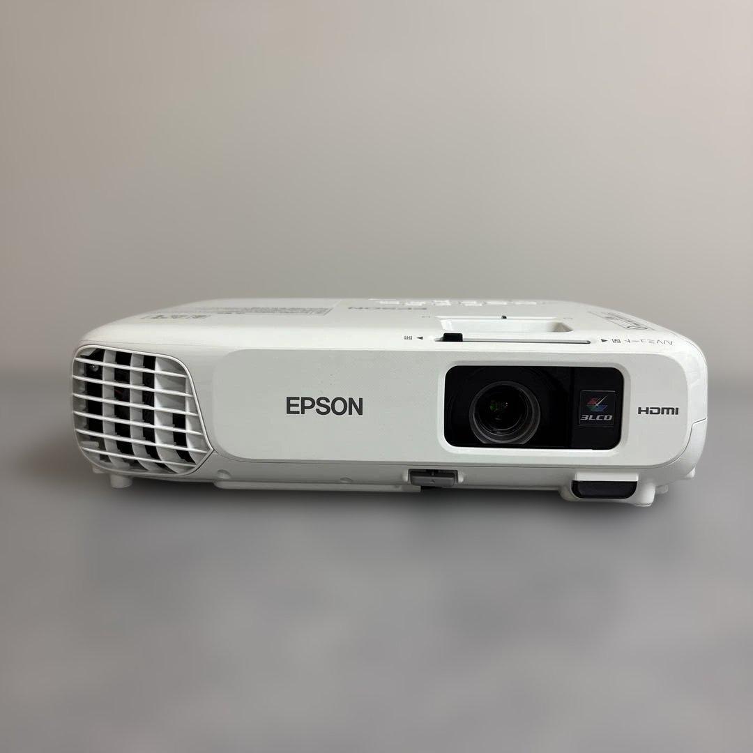 【中古美品】EPSON プロジェクター EB-S18 ランプ点灯26時間