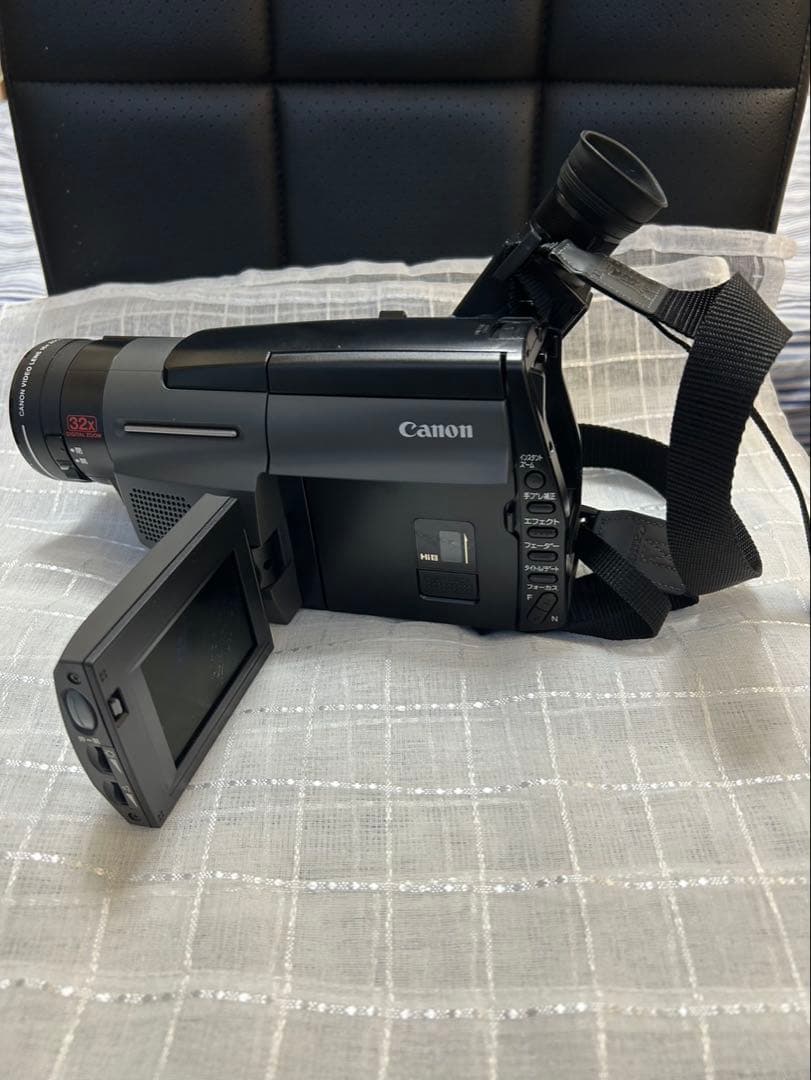 ビデオカメラ Canon 8mm VIDEO CAMERA Movieboy V32