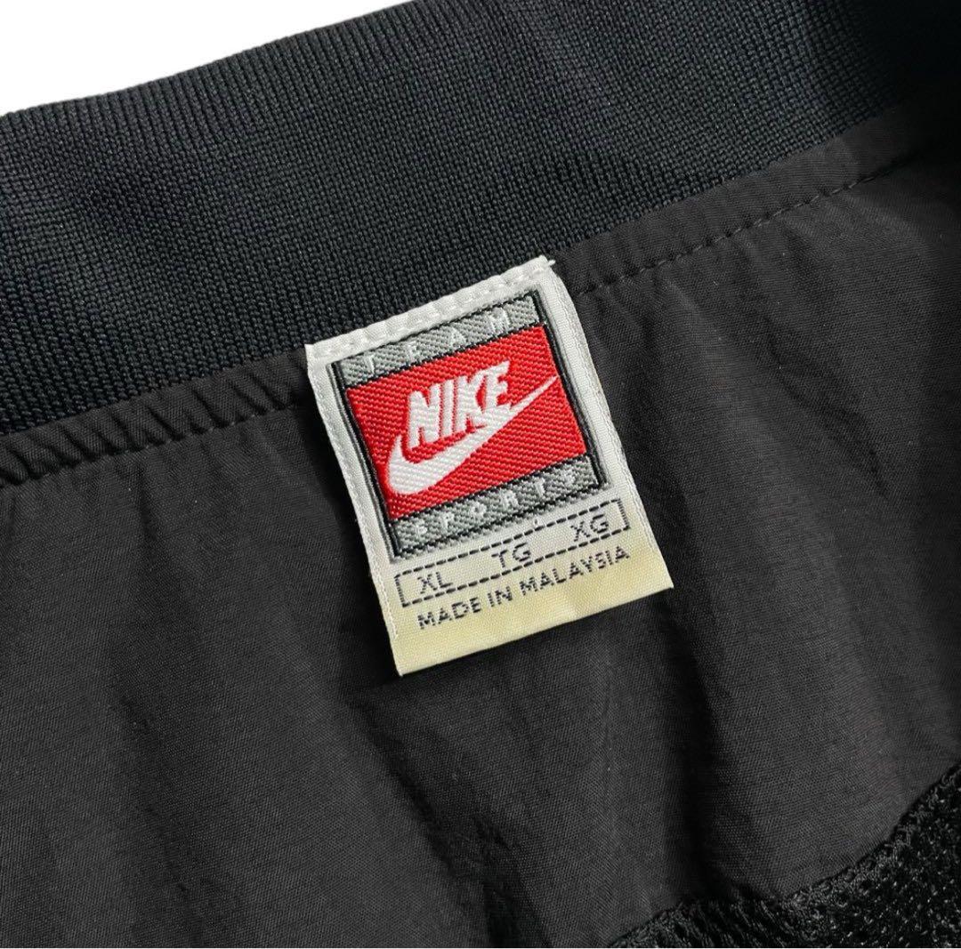 Nike Buckeyes ブラックナイロンジャケット XL