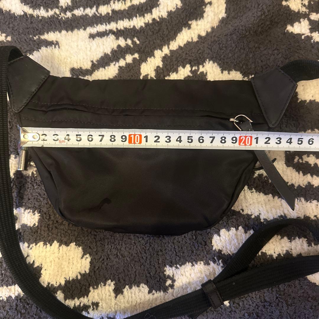 モンクレール ボディバッグ　レディース　ブラック　ポシェット　訳あり