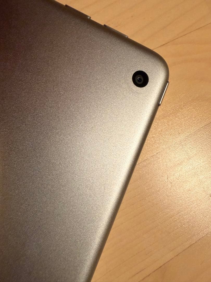 Apple iPad (第5世代) 128GB シルバー Wifiモデル