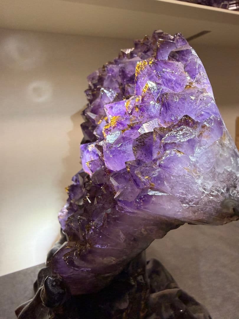 ​✨超特大・金運爆上げ✨【台座付】タイチンルチル アメジストクラスター 原石