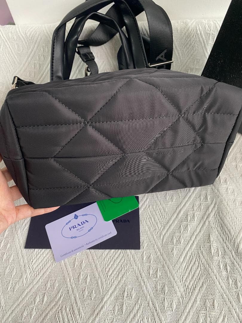 早い者勝ち！ ブラック ナイロン ショルダーバッグ